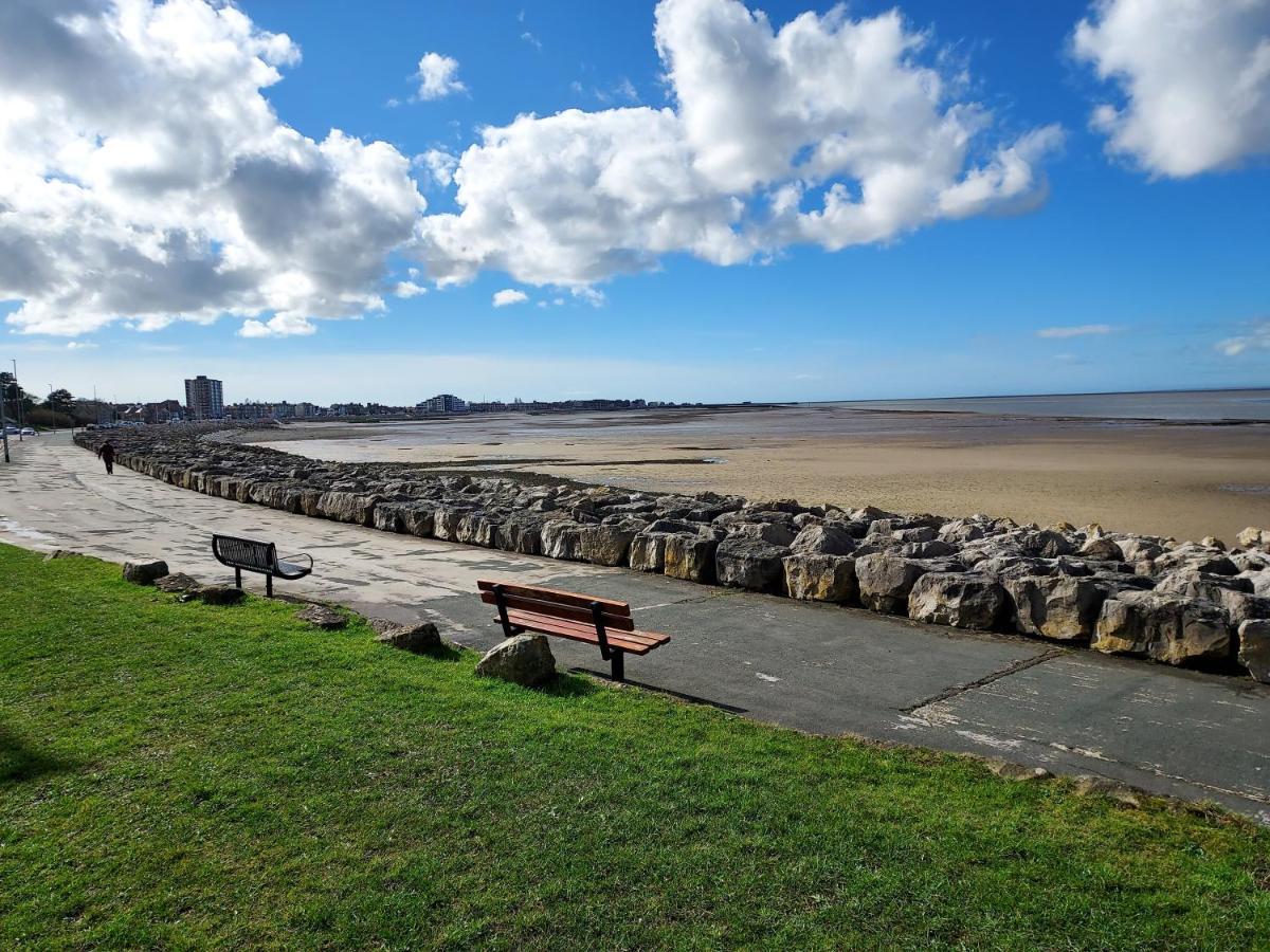 2 Bed Apartment 5Min From Sea In Bare Morecombe モアカム エクステリア 写真